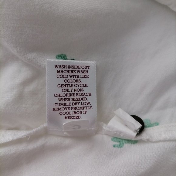 SO Womens White Green Cactus Small Print Relaxed Perfect Shirt Top Size XL - Picture 7 of 7